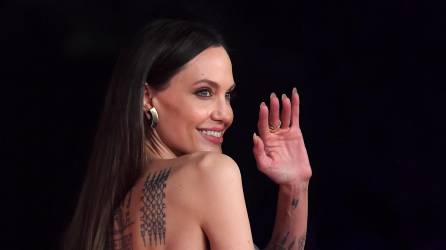 “Estoy triste”, dijo Angelina Jolie en referencia al público que no podrá ver la película.