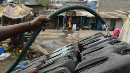 Varios países del mundo enfrentan escasez de agua, advierte la ONU.