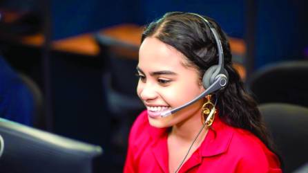 En Altia Business Park se concentran los call centers más grandes del país, ayer, Concentrix inauguró su nuevo centro de reclutamiento, en el corte de cinta directivos de la empresa y de Mega Mall . Fotos: Cortesía de Altia y Héctor Edú.