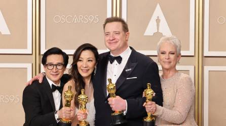 Triunfadores. Ke Huy Quan, Michelle Yeoh, Brendan Fraser y Jamie Lee Curtis, los ganadores de las principales categorías.