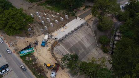 Los trabajos de mejoramiento del vado Juan Lindo, en San Pedro Sula, avanzan de forma rápida.