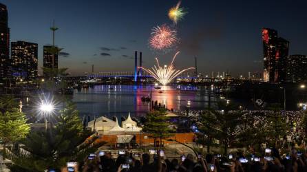 Melbourne celebró con fuegos artificiales la llegada del 2024.