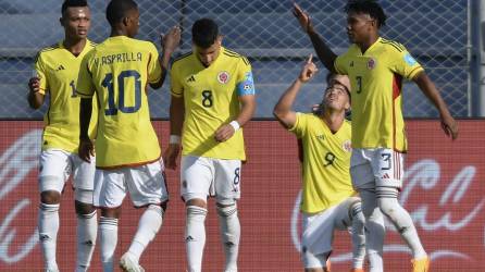 Colombia aplastó este miércoles por 5-1 a Eslovaquia y selló su pasaporte a los cuartos de final del Mundial Sub-20.