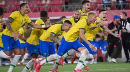 Los brasileños celebrando el momento en donde sellaban el pase a la final de los JJOO.Foto AFP.