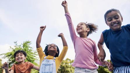 Un niño que recibe afecto también se sentirá más seguro y con la motivación necesaria para cumplir sus sueños.