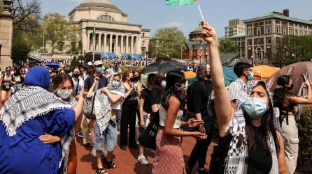 Protestas contra la guerra de Israel en Gaza en la Universidad de Columbia en NY reflejan tradición de activismo estudiantil.