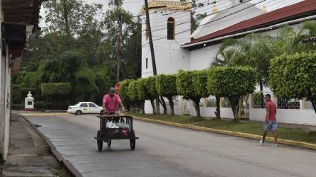 Los habitantes de Olanchito están alarmados por el aumento de casos de pacientes con dengue. Las autoridades buscan medidas para erradicar esta enfermedad.