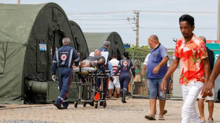 Expertos advierten que el dengue se vuelve un problema urgente. Estación de ayuda militar en las afueras de Brasilia.