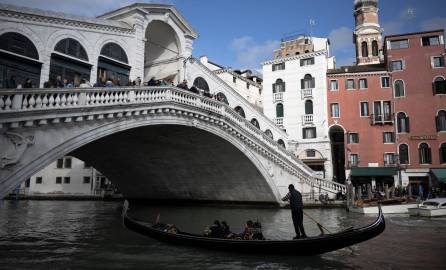 Los turistas que visiten Venecia por un día deberán cancelar un monto de 5 euros para ingresar a la ciudad.