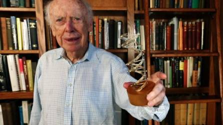 James Watson obtuvó el nobel en 1962.