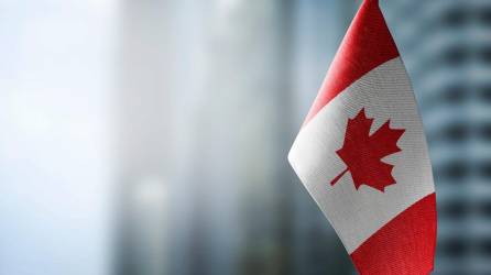 La medida no alcanza a los estudiantes internacionales ya inscriptos en universidades canadienses.