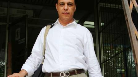 Dagoberto Aspra del CNA al salir de la reunión en la Fiscalía contra la Corrupción.