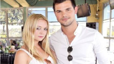 Billie Lourd y Taylor Lautner, la nueva pareja de Hollywood.