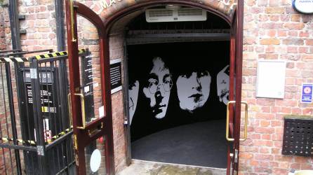 Entrada del Museo de The Beatles.