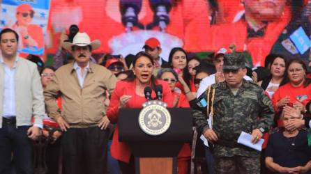 La presidenta Xiomara Castro convocó a una marcha este martes para presionar al Congreso Nacional por la elección del fiscal general y adjunto.