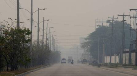 La densa capa de humo y la extrema ola de calor que impera en San Pedro Sula ha repercutido en el ámbito económico. Las temperaturas alcanzan los 39 grados celcius.