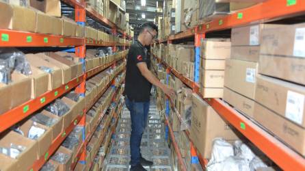 Imvesa cuenta con tres almacenes en San Pedro Sula y uno en La Ceiba para atender la demanda de repuestos genuinos de Mazda y Fotón.