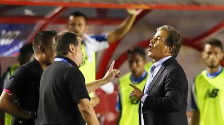 Jorge Luis Pinto y Hernán Darío “Bolillo”, fueron entrenadores de la Selección de Honduras.