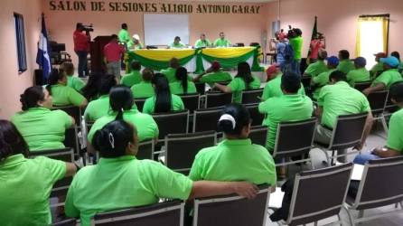 En asamblea extraordinaria desarrollada ayer la dirigencia del Sindicato de Trabajadores de la Empresa Agrícola Santa Inés (Sitraeasisa) anunciaron la toma de la carretera CA-13 para este jueves.