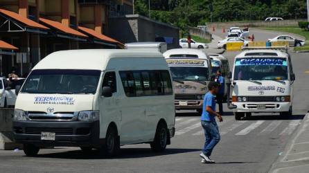 Rutas del transporte urbano que cruzan el centro de San Pedro Sula.