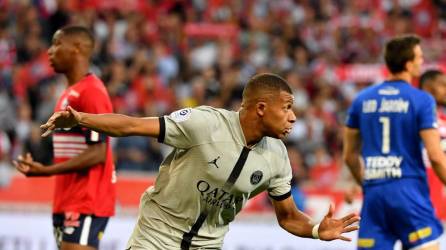 Kylian Mbappé se destapó con un hat-trick en la paliza de 7-1 del PSG ante el Lille.