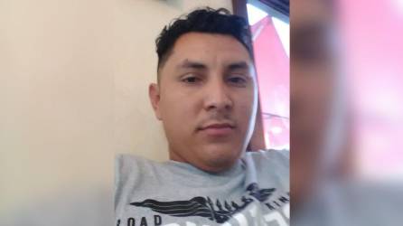 Fotografía en vida de Allan Martínez, taxista hallado muerto en la Rivera Hernández.