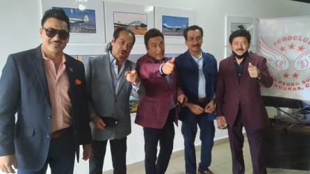 Los Tigres del Norte arribaron esta tarde a San Pedro Sula.