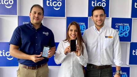 Disfruta del Mundial de Qatar 2022 con los smartphones 4GLTE ZTE A31 Lite o Bmobile BL50, disponibles en las tiendas Tigo a nivel nacional.