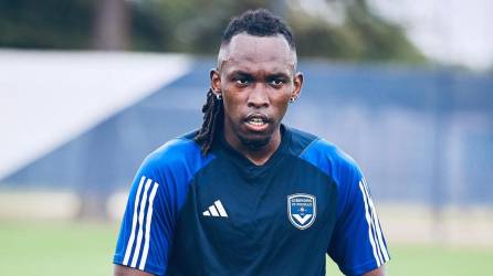 La ficha de Alberth Elis le pertenece al Girondins de Burdeos.