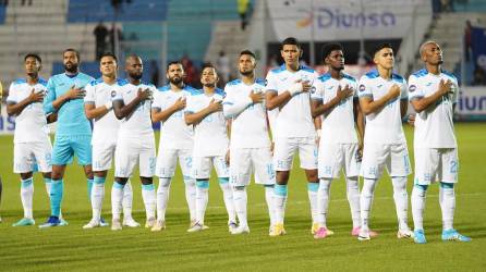 La selección de Honduras goleó 4-0 a Cuba y avanzó a cuartos de final de la Nations League.