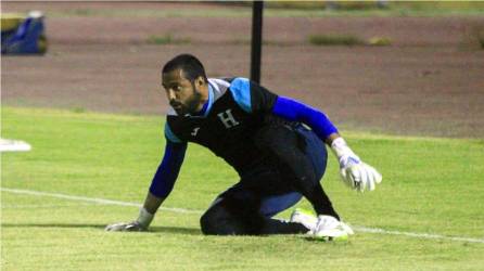 Edrick Menjívar le puso el pecho a las balas tras el empate que sumó Honduras contra Cuba.