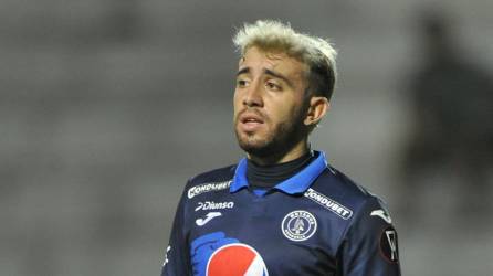 Un sector de la afición del Motagua comienza a cuestionar a Auzmendi por su bajo nivel en los clásicos ante Olimpia.