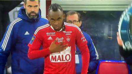 Alberth Elis entró de cambio en el partido contra el Lyon.