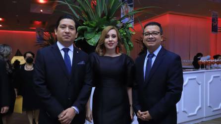 Francisco Cáceres, Gloria Pineda y Gabriel Coello