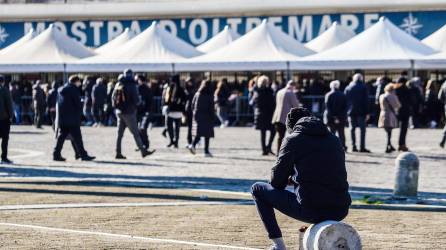 Italia alcanzó su récord de contagios este jueves, cuando comunicó 220.000 nuevas infecciones.