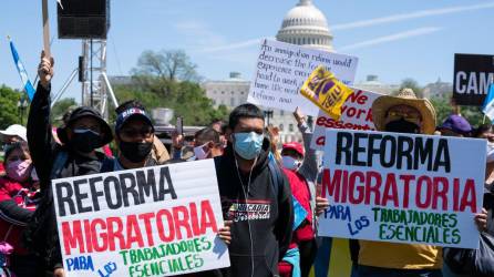 Indocumentados en Estados Unidos también exigen a Biden cumplir con la reforma migratoria que prometió aprobar durante su presidencia.