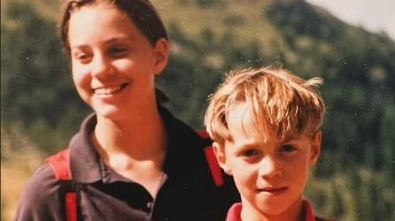James Middleton, hermano menor de Kate, compartió una imagen de la niñez de la Princesa de Gales.