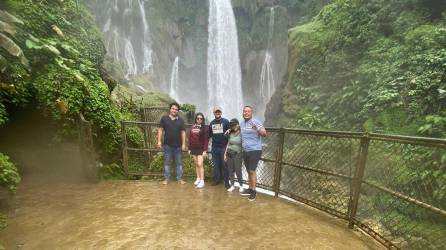 Las Cataratas de Pulhapanzak es uno de los sitios más atractivos de Honduras, ya que cuenta con hermosos paisajes naturales, rodeado de flora y fauna.