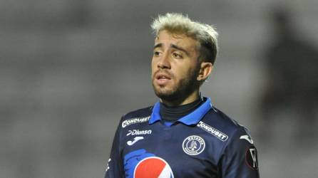 Agustín Auzmendi fue la figura del partido con sus dos goles para salvar al Motagua ante Saprissa.