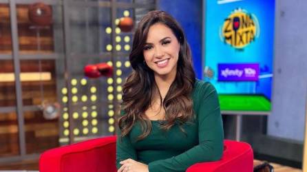 La presentadora hondureña Ana Jurka.