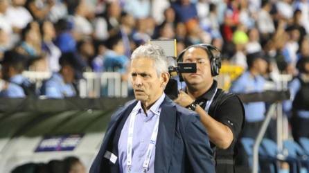 Reinaldo Rueda durante el 2-0 que logró Honduras ante México el pasado jueves por la ida de los cuartos de final de la Nations League.