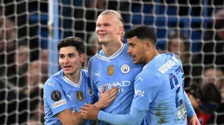 Erling Haaland y Julián Álvarez guiaron al Manchester City a una nueva victoria en casa en la Champions League.