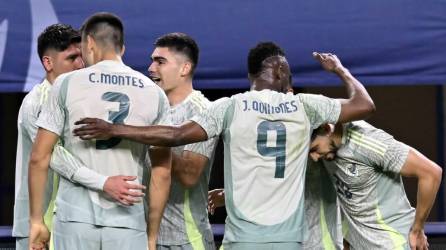 México golea por 3-0 a Panamá y está pasando a la final de la Concacaf Nations League.