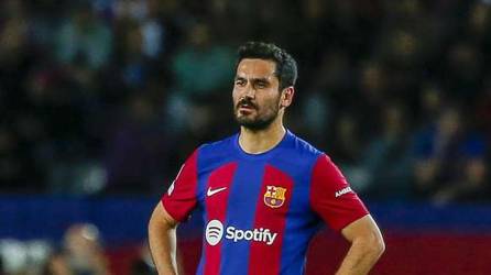 Ilkay Gündogan tuvo que salir ante los medios del Barcelona a explicar sus palabras tras la eliminación ante el PSG.