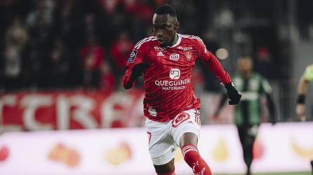 Alberth Elis y el Brest sufren goleada ante el Montpellier