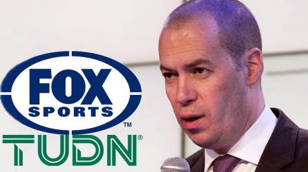 Fox Sports ha reaccionado con sorpresa por la salida de André Marín y emitió un comunicado revelando que el presentador mexicano tiene contrato vigente y que desconocian su llegada a TUDN.