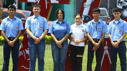 Seis colegiales son los que lideran los primeros lugares de la excelencia académica en el reconocido Centro Técnico Hondureño Alemán (CTHA), y quien cuenta con una matrícula de más de 1,300 estudiantes.