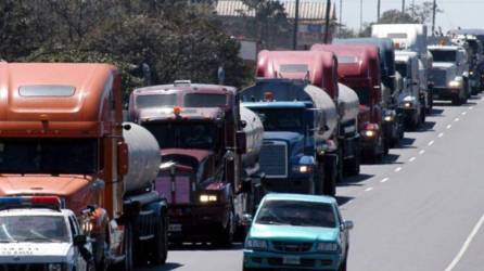 Transportistas hondureños y costarricenses se han visto afectados por las disposiciones impuestas por ambos países centroamericanos.
