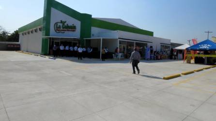 Así lucen las nuevas instalaciones de Supermercados La Colonia en la colonia López Arellano.