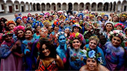 Unas 52 mujeres supervivientes de cáncer de mama participan en el proyecto “Una Pincelada por la Vida”, ésto con el objetivo de visibilizar la enfermedad ante el mundo.